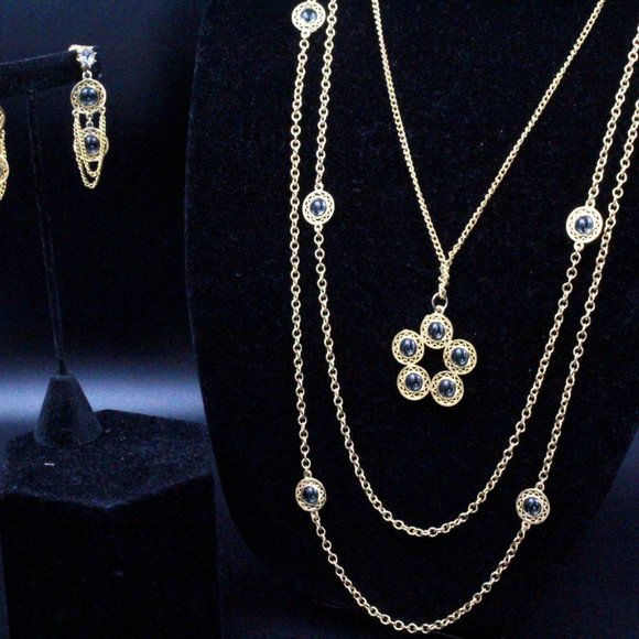 Celebrity NY Signed Designer Graduating Bezel Gold Tone Necklace Set - Picture 11 of 11